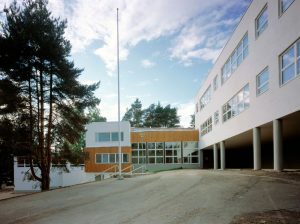 Начальная школа в городе Коувола, Финляндия. Архитектор: Алвар Аалто. Фото: Maija Holma / Alvar Aalto Foundation