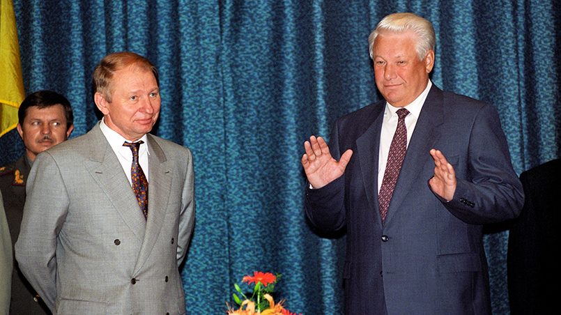 Леонид Кучма и Борис Ельцин / Фото: Газета.Ру