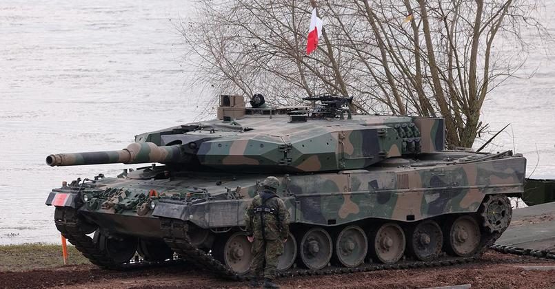 Польские военные предупредили о переброске техники к границе с Россией