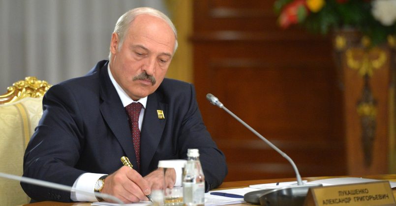 Лукашенко пообещал жесткий ответ на любую агрессию против Беларуси