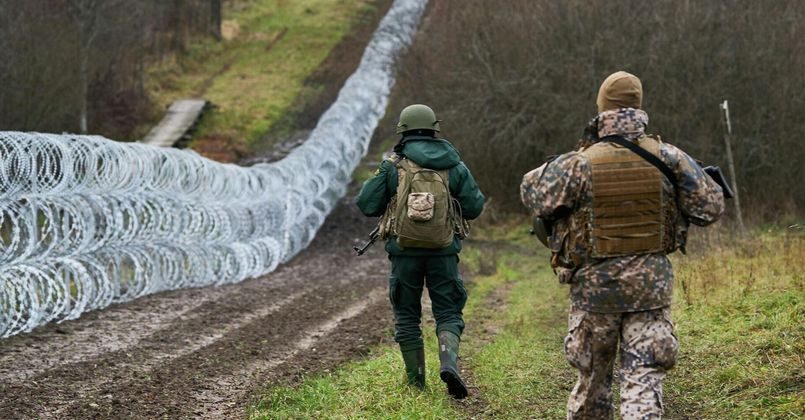 Белорусские пограничники обнаружили тело погибшего на территории Латвии беженца