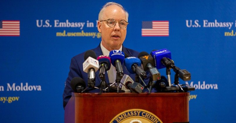 Посольство США передало Молдове оборудование для мониторинга СМИ