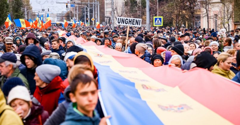 Партия «Шор» сообщила, что в марше оппозиции в Кишиневе участвуют около 60 тысяч человек