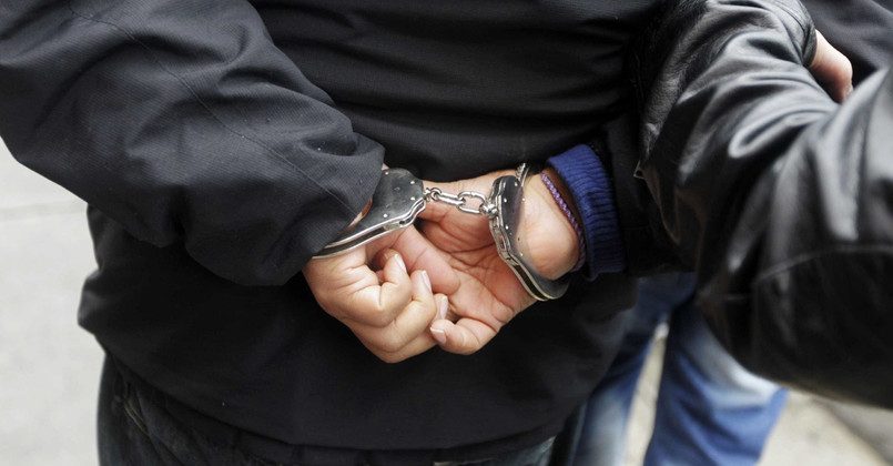 В Кишиневе после обысков в аэропорту задержаны сотрудники Таможенной службы