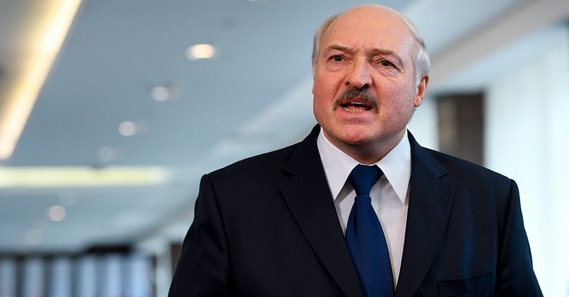 Лукашенко приказал огнем на поражение пресекать любые провокации на границе
