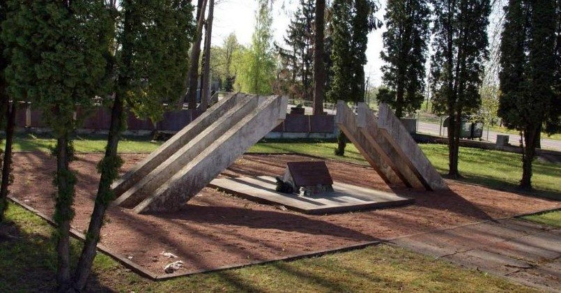 СК России возбудил уголовное дело после осквернения памятника советским воинам в Литве