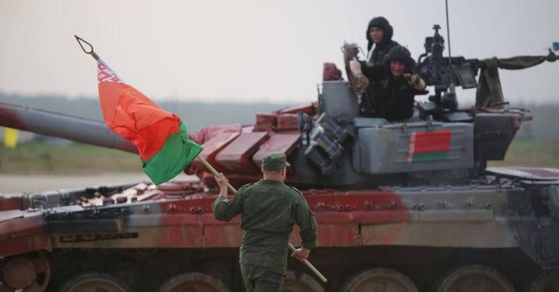 Беларусь заняла второе место в танковом биатлоне