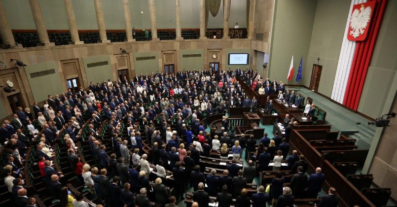 Парламент Польши принял резолюцию с призывом к ЕС о прекращении выдачи виз россиянам