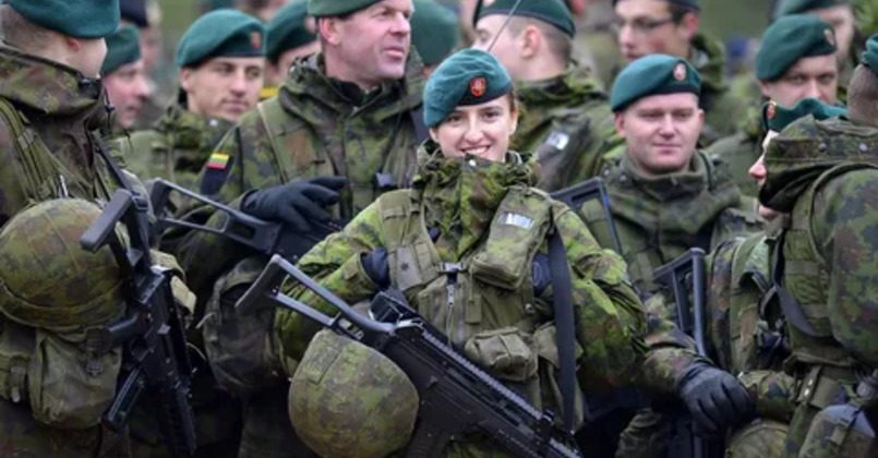 Тысячи жителей Литвы получили штрафы за уклонение от призыва в армию
