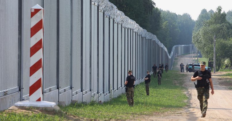 Польша увеличила протяженность электронного барьера на границе с Беларусью