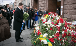 Премьер Эстонии почтил в Санкт-Петербурге память жертв терактов