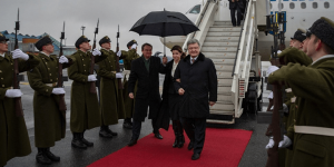 Фото: Порошенко прибыл в Эстонию