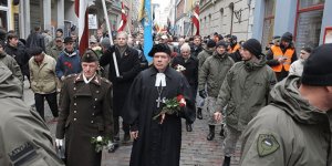 Шествие легионеров СС и их сторонников в Риге, Латвия