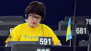 Сандра Калниете перед заседанием Европейского парламента 12 марта 2014 года