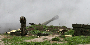 Апрельская война в Нагорном Карабахе. Военнослужащий армии НКР в зоне боевых действий