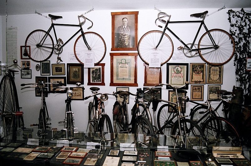 Экспозиция из шауляйского музея велосипедов