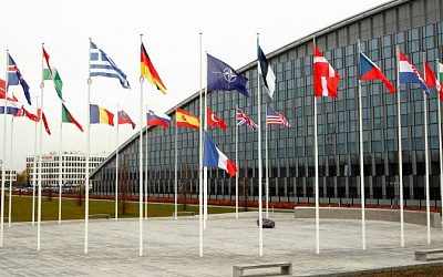 Страны НАТО приостанавливают свое участие в Договоре об обычных вооруженных силах в Европе
