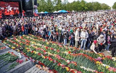 Латвийским военным хотят запретить ношение формы за празднование 9 мая