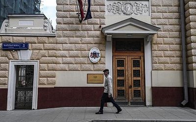 Латвия прекратила выдачу всех виз россиянам
