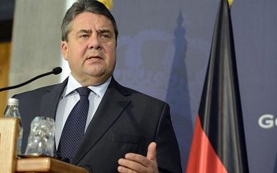 Экс-глава МИД ФРГ обвинил посла Украины в клевете на Штайнмайера
