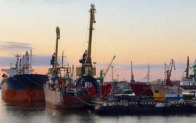 СМИ: Клайпедский порт сливал в Куршский залив сточные воды с ртутью
