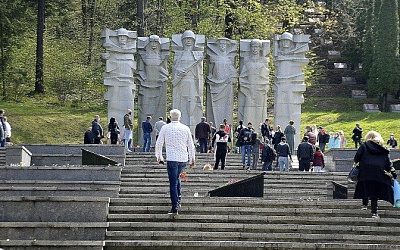 В Литве заявили о планах демонтировать остатки крупнейшего мемориала советским воинам