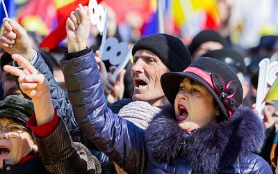 Почему часть молдаван хотят объединиться с Румынией и чем это грозит