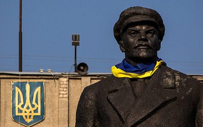 Поссорил Украину с Польшей и подорвал рейтинг Порошенко: чем запомнился Вятрович