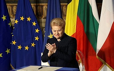 Экс-президент Литвы призвала НАТО победить Россию на поле боя
