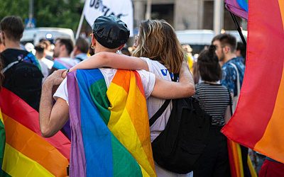 Плевать на мнение большинства: в Молдове агрессивно насаждают идеологию ЛГБТ