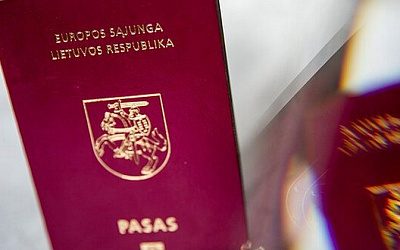 Бывшего банкира предложили лишить гражданства Литвы за связи с Россией