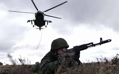 Армия Беларуси проводит учения из-за напряженной ситуации у границ