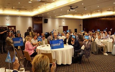 Эстонская оппозиция приняла предложение премьера о коалиционных переговорах