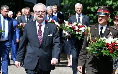 Руководство Латвии почтило память жертв Холокоста