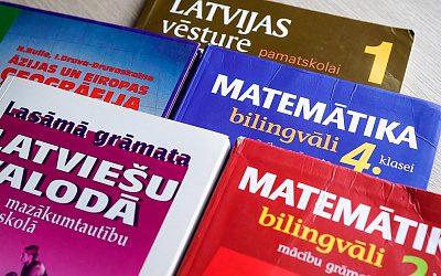 Реформу русских школ в Латвии может отменить суд и новый Сейм