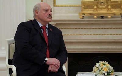 Лукашенко предупредил о потере Зеленским легитимности