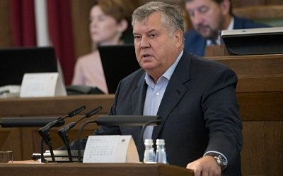 В Латвии глава партии «Согласие» покинул свой пост