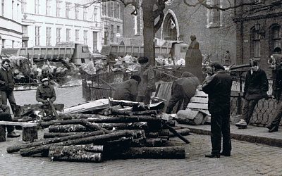 «Сакральные» жертвы и провокация: что стоит за Днем памяти защитников баррикад в Латвии