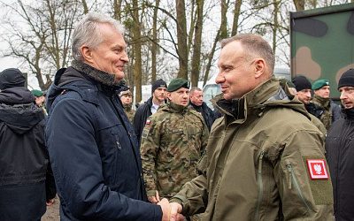 Президент Польши заявил о готовности защитить Литву