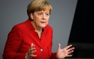 Меркель предложили выступить в роли посредника между Россией и Украиной