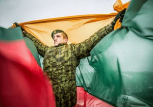 Литва пока не довела траты на оборону
