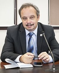 Юрий Михайлович Зверев