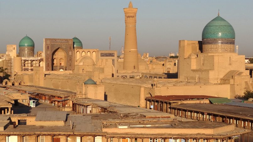 Бухара – старый город, Узбекистан / Фото с сайта: upload.wikimedia.org