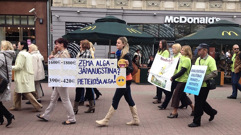 Забастовка учителей в Латвии, ноябрь 2015 / Фото: lsm.lv