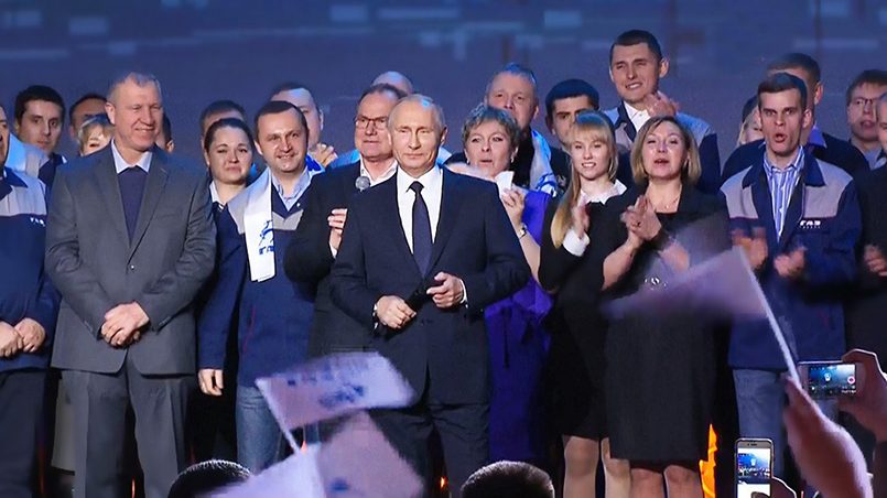 Путин на встрече с ветеранами завода ГАЗ в Нижнем Новгороде, 6 декабря / Фото: tvc.ru
