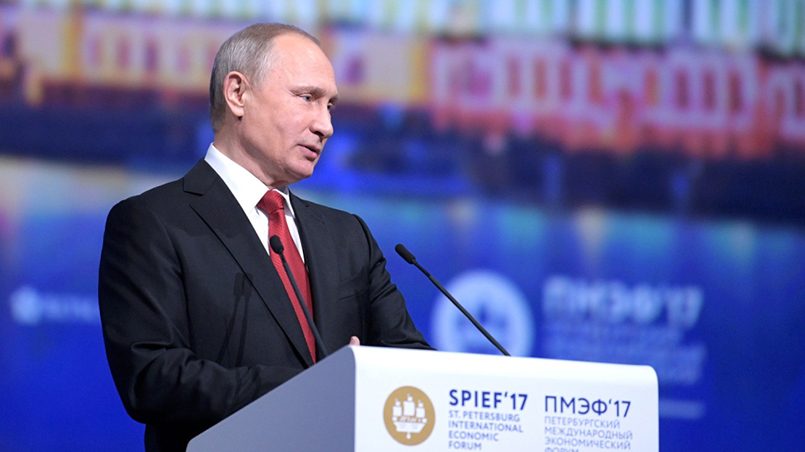 Президент России Владимир Путин на ПМЭФ-2017 / Фото: Невские Новости
