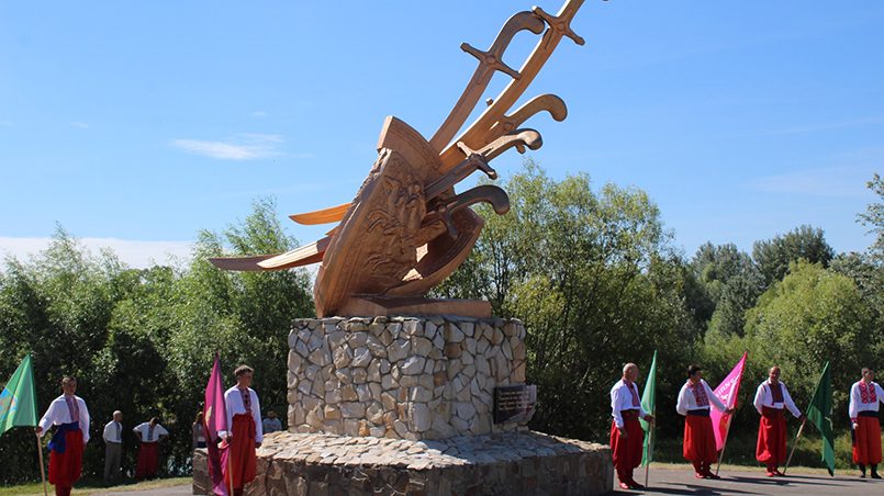 Памятник в честь Конотопской битвы / Фото: vnews.agency