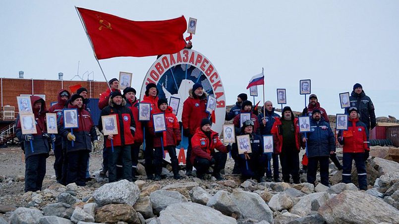 Шествие «Бессмертного полка» впервые состоялось в Антарктиде / Фото: 1obl.ru