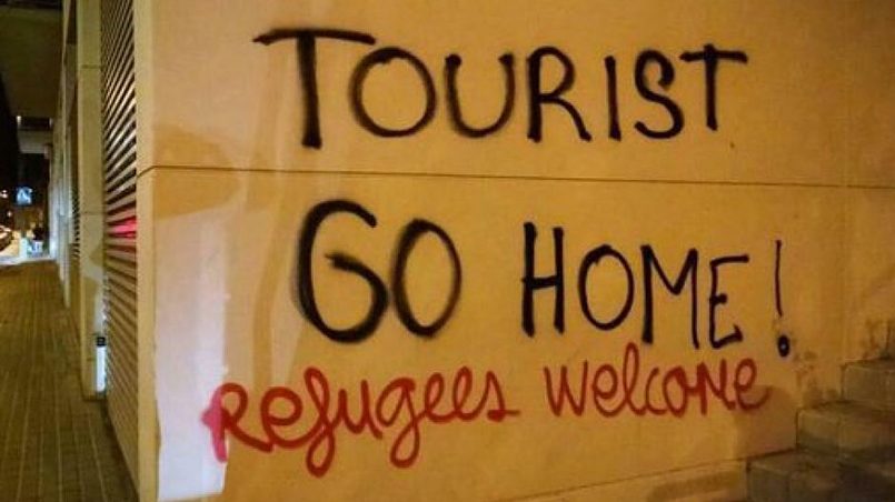 Движение Tourists, go home! в Европе направлено против чрезмерного туристического потока / Фото: abc.net.au