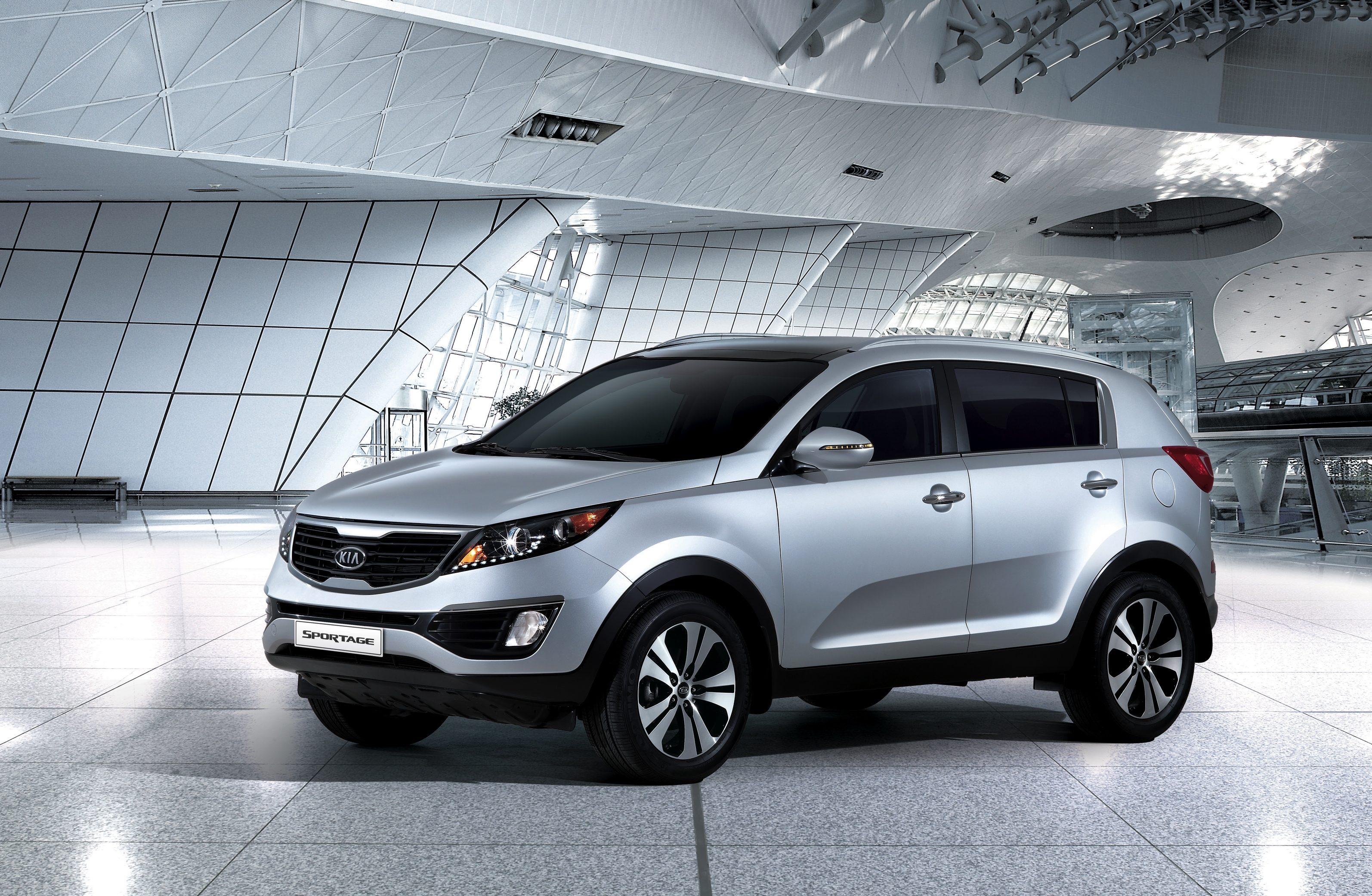 Машины с пробегом кия. Kia Sportage 2011.